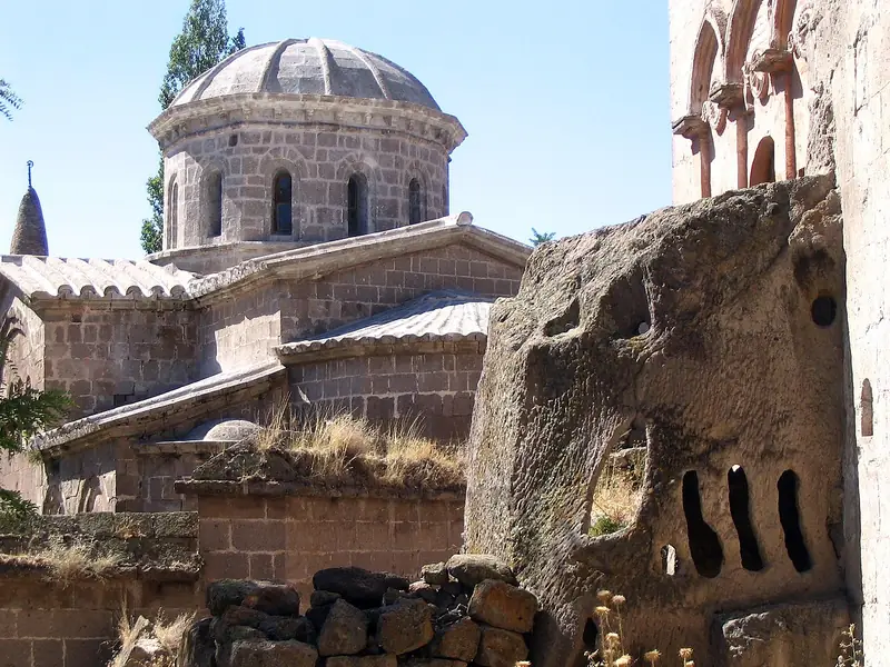 Güzelyurt (Gelveri) ve Kilise Camii