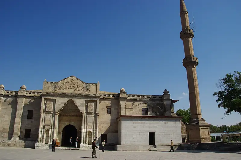 Ulu Camii ve Zinciriye Medresesi