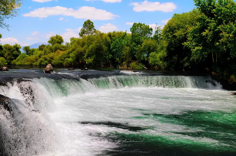 Manavgat Şelalesi ve Manavgat Irmağı