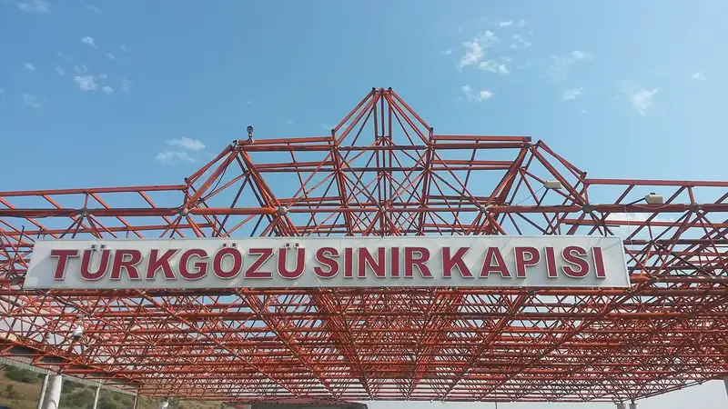 Türkgözü Sınır Kapısı ve Posof Çayı vadisi