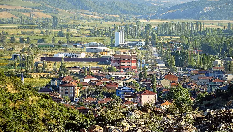 Gölpazarı Mihal Bey Hanı (Taşhan)