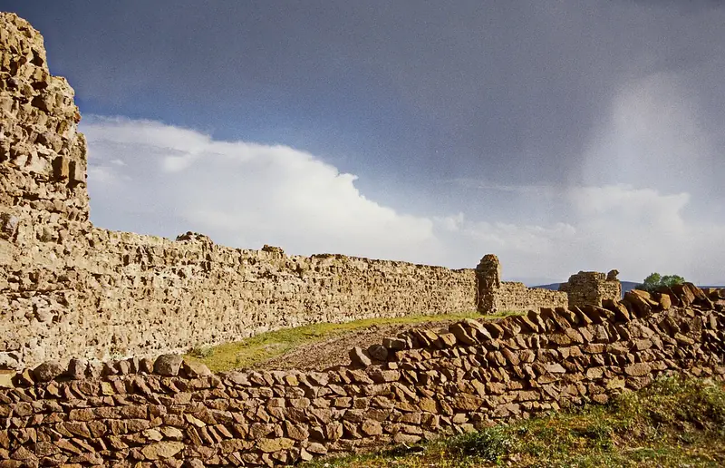 Ahlat Sahil Kalesi, İskender Paşa ve Kadı Mahmut Camileri