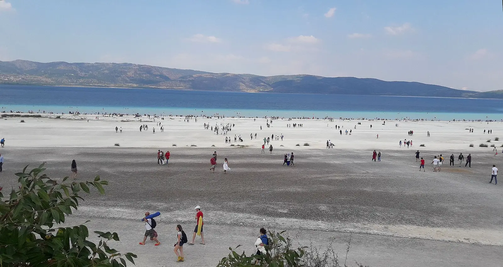 Burdur Gezi Rehberi 2026: Gezilecek Yerler, Havalimanı, Ulaşım ve Yemekler