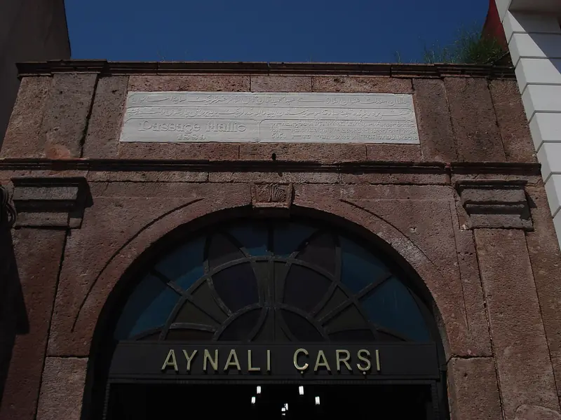Aynalı Çarşı ve Tarihi Çarşı