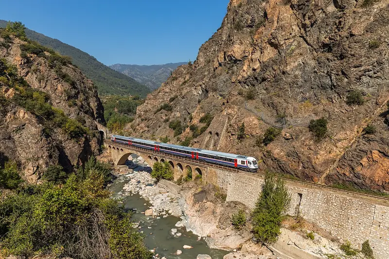 Kurşunlu Demiryolu Taş Köprüleri (Gölüce, Kızılca, Devrez)