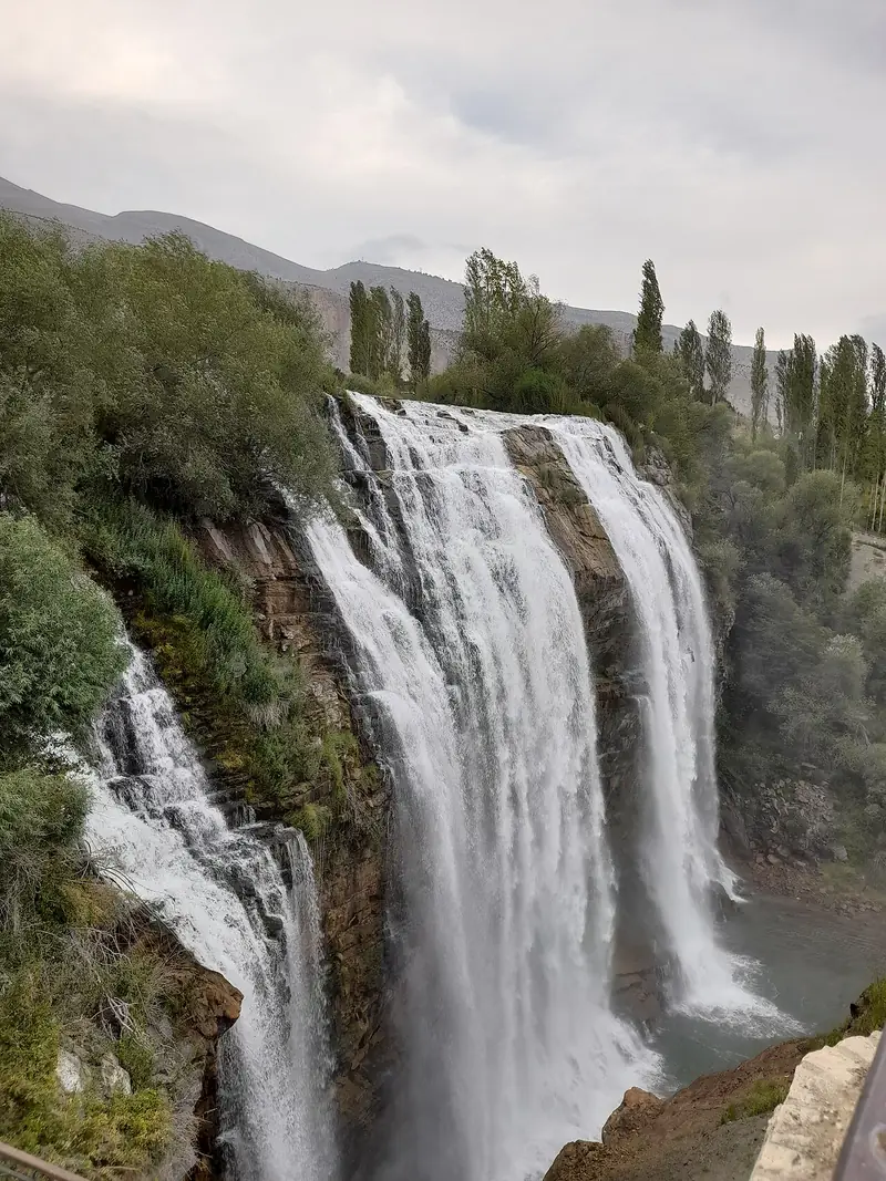 Tortum Şelalesi