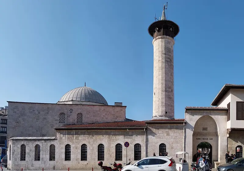 Kurtuluş Caddesi ve Habib-i Neccar Camii