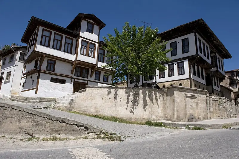 Tarihi Kastamonu Evleri ve Çarşı