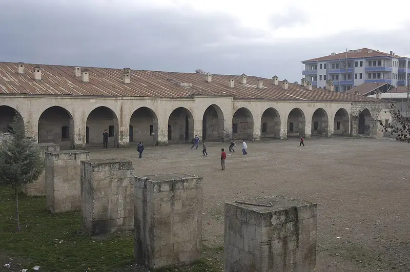 Silahtar Mustafa Paşa Kervansarayı