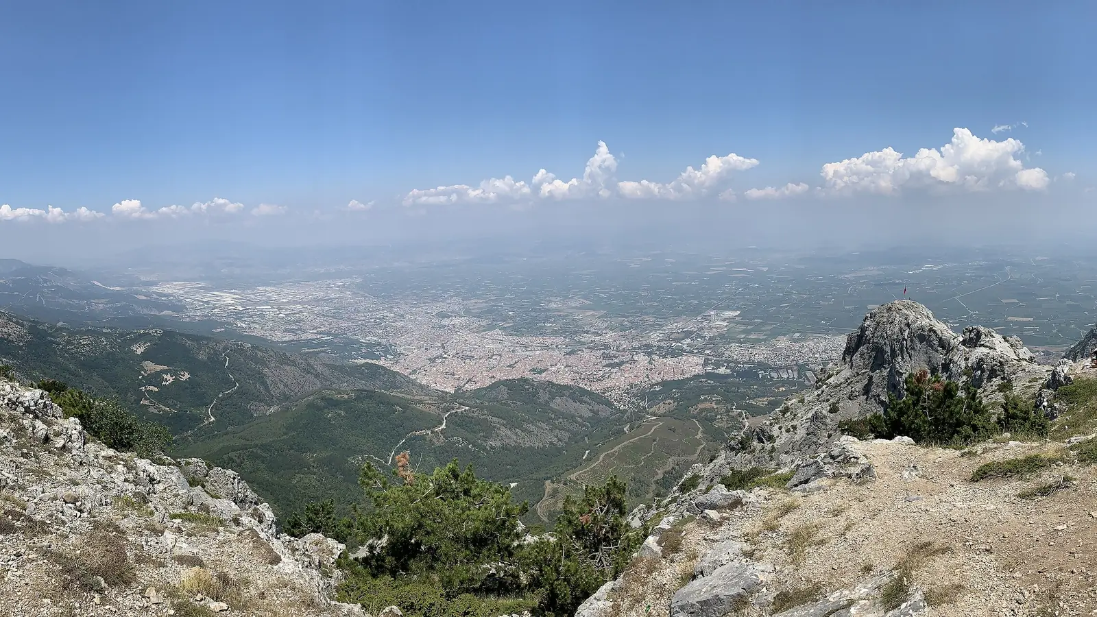 Manisa Gezi Rehberi 2026: Gezilecek Yerler, Havalimanı, Ulaşım ve Yemekler
