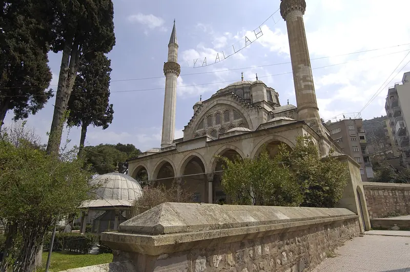 Muradiye Camii ve Külliyesi