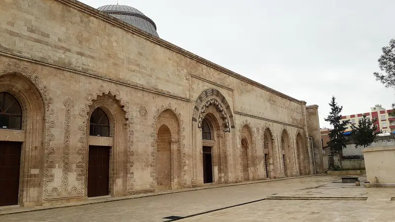 Kızıltepe Ulu Camii ve Dunaysır Köprüsü