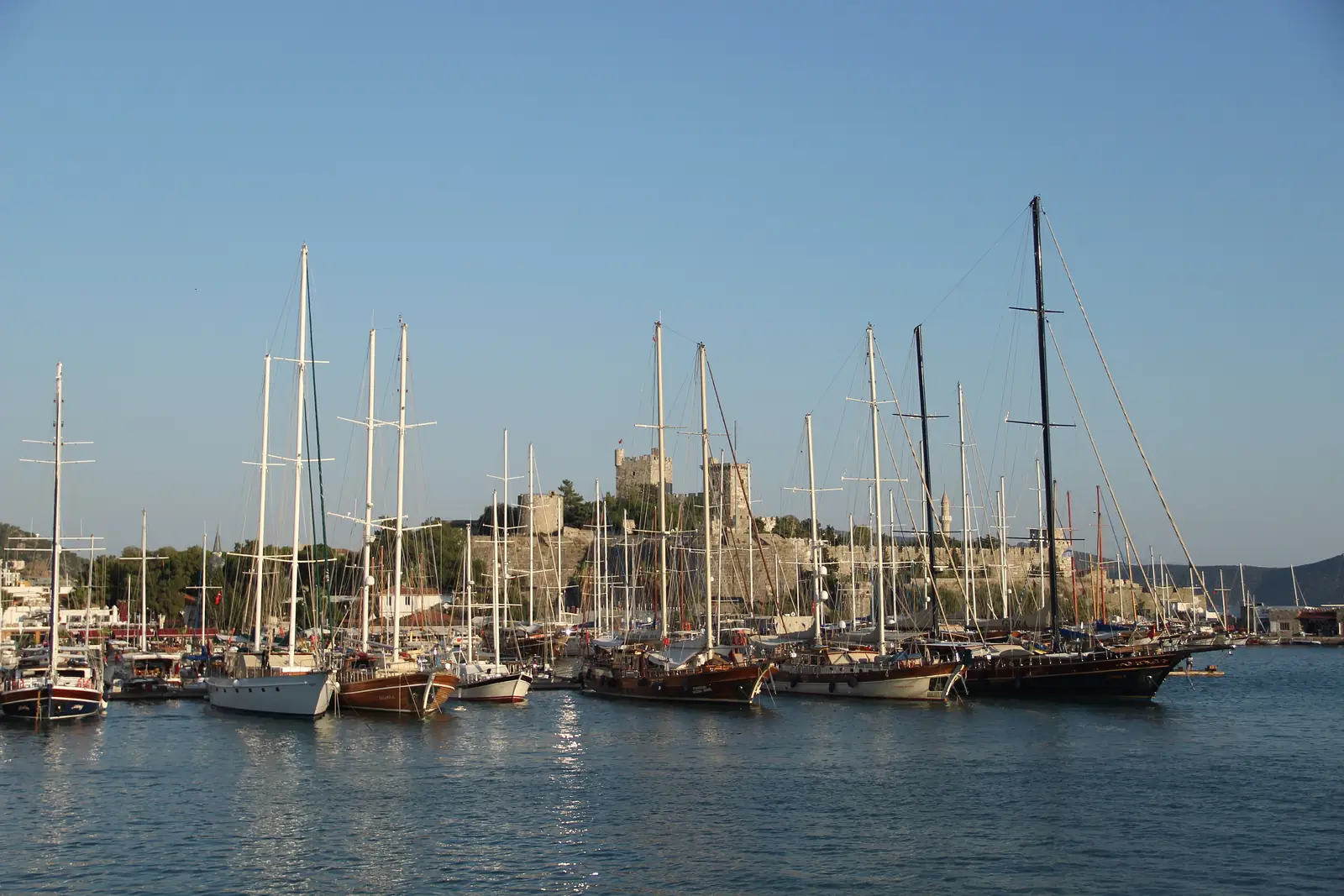 Muğla Gezi Rehberi 2026: Gezilecek Yerler, Havalimanı, Ulaşım ve Yemekler