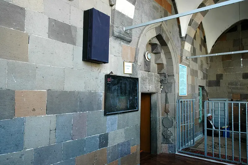 Alaaddin Bey (Paşa) Camii