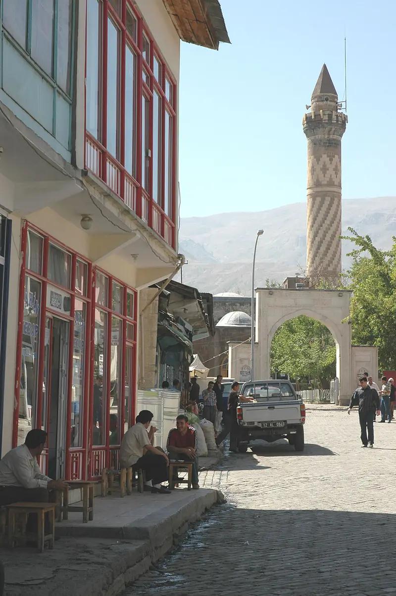 Hacı Şeref Camii