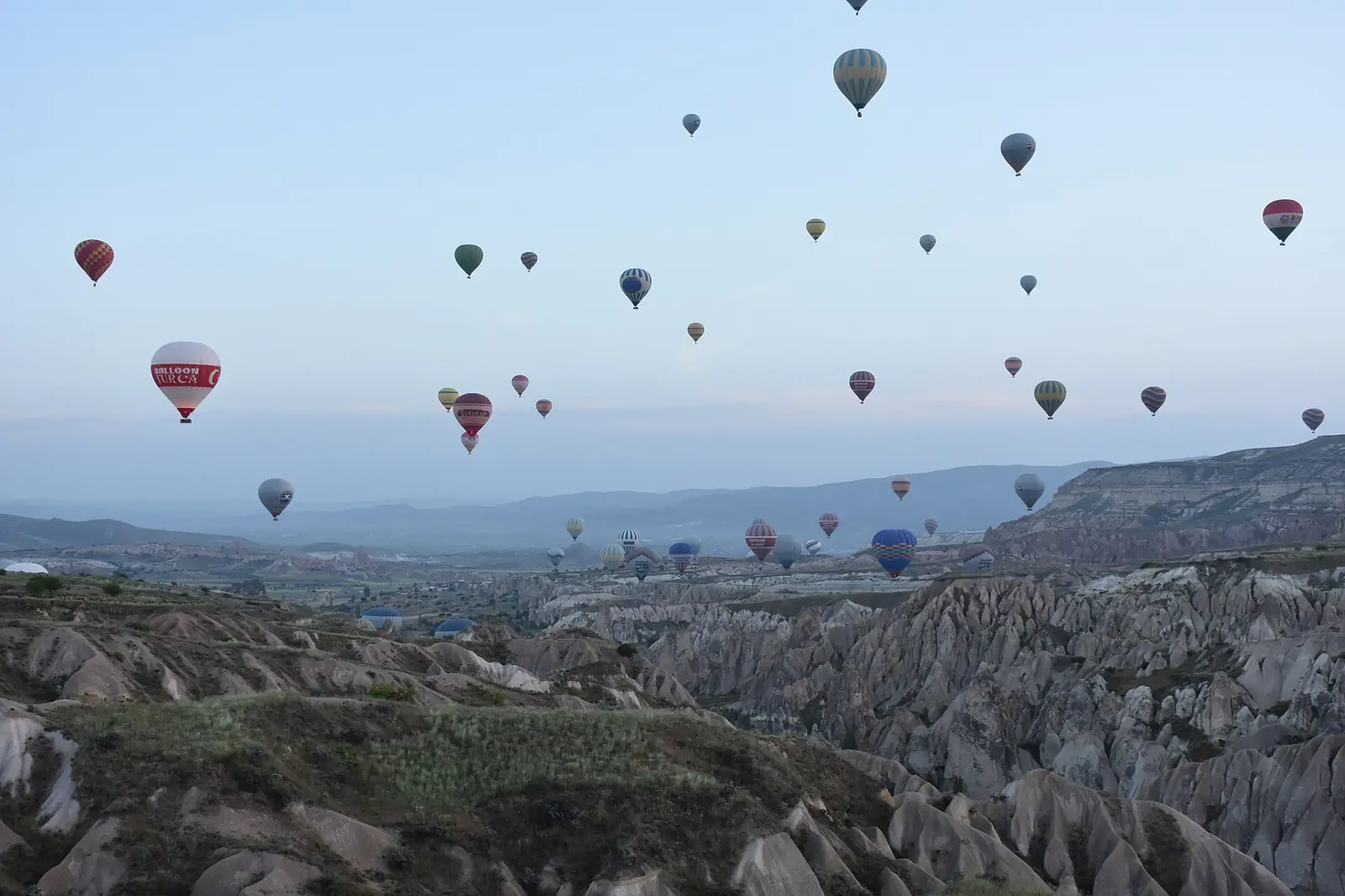 Nevşehir ve Kapadokya Gezi Rehberi 2026: Gezilecek Yerler, Havalimanı, Ulaşım ve Yemekler