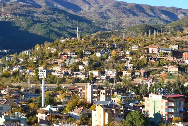 Bahçe ve Ağcabey Camii