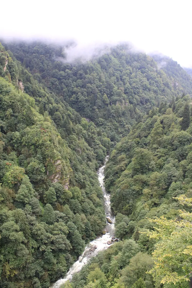 Gelin Tülü Şelalesi