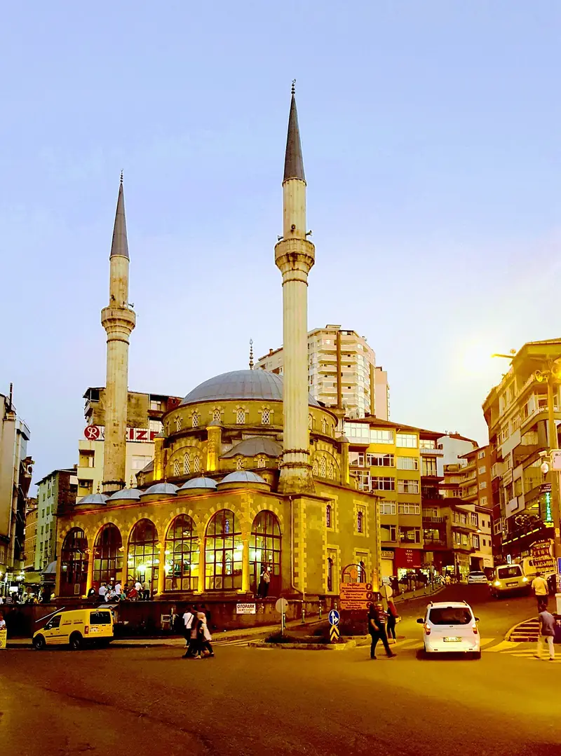 Şeyh Camii ve İslampaşa (Kurşunlu) Camii