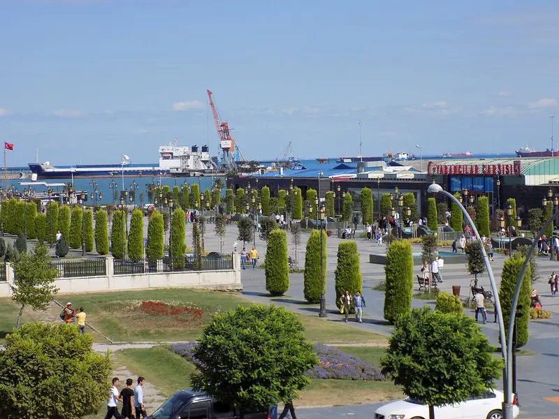 Kurtuluş Yolu ve Tütün İskelesi