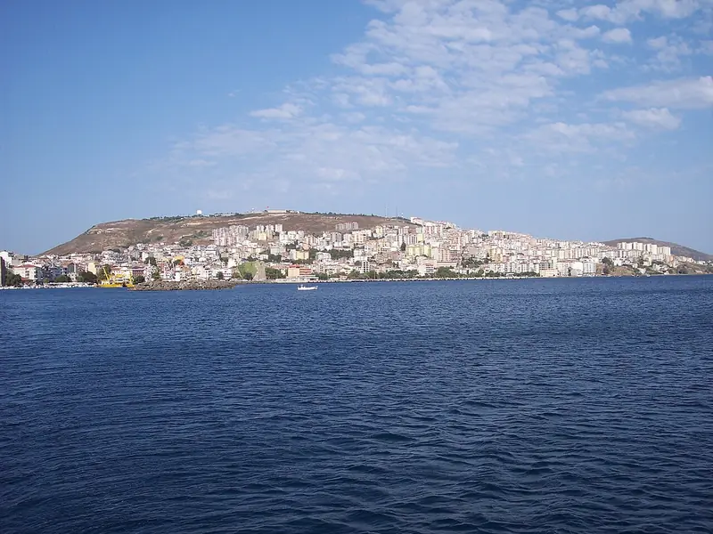 Boztepe (Ada), Seyyid Bilal Türbesi ve Tarihi Evler