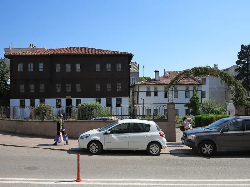 Sinop Etnografya Müzesi (Arslantorunlar Konağı)