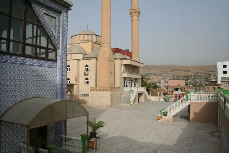Nuh Peygamber Türbesi ve Hz. Nuh Camii (Cizre)