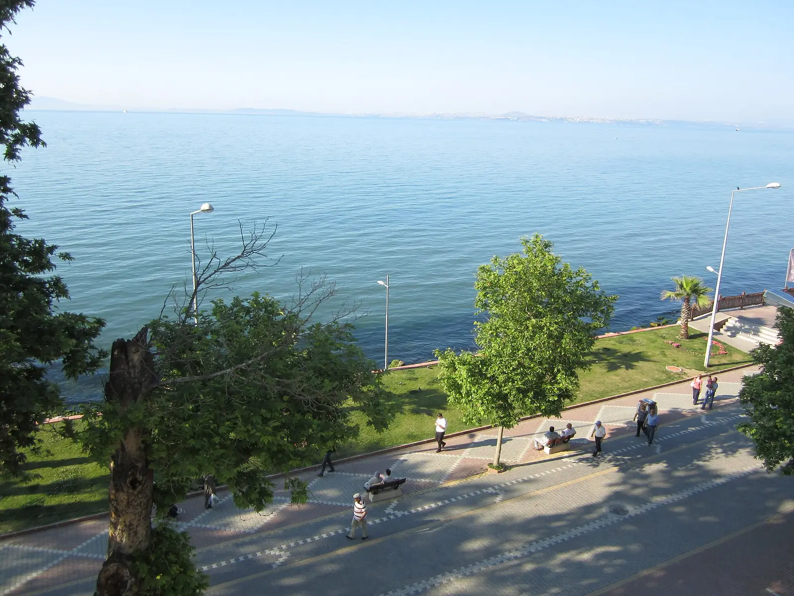 Yalova Gezi Rehberi 2026: Gezilecek Yerler, Havalimanı, Ulaşım ve Yemekler